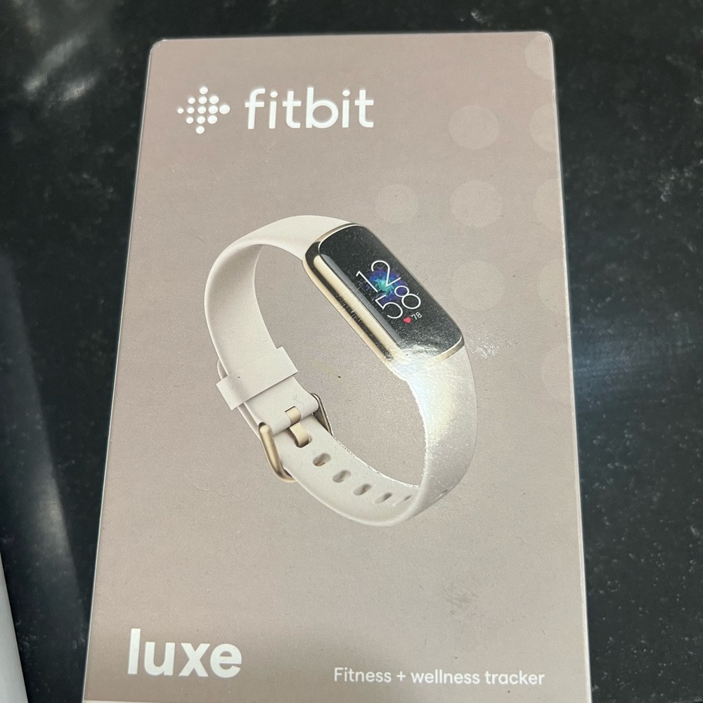 Fitbit Luxe